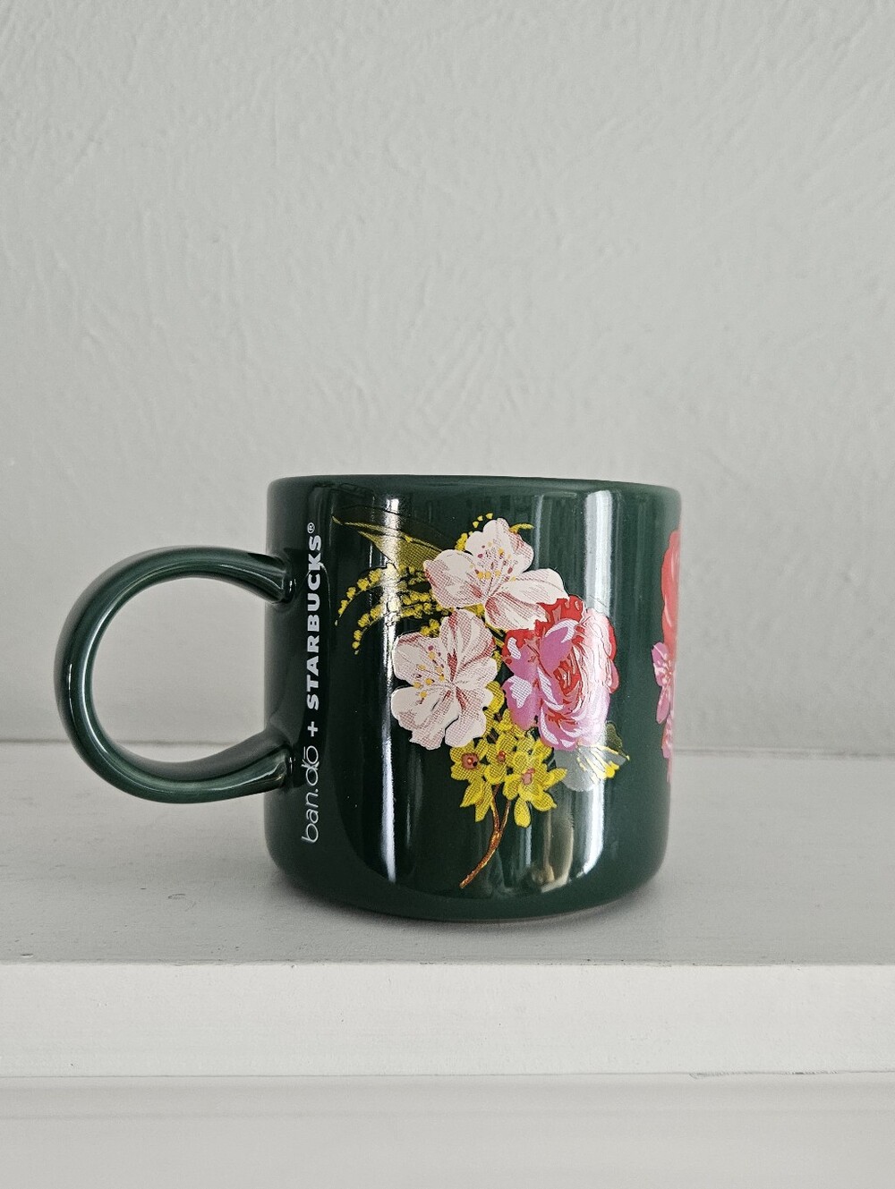 NWOT Starbucks X Bando Holiday 2018 Floral Mug